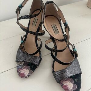 Paul Smith Metallic and patent Strappy Heels